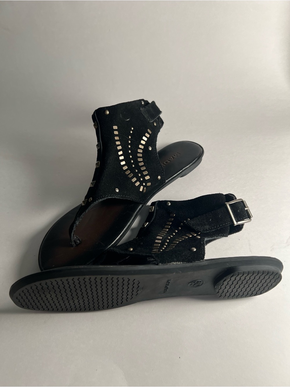 Madison Women’s Black Studded Thong Ankle Strap Buckle Sandals Size 6.5